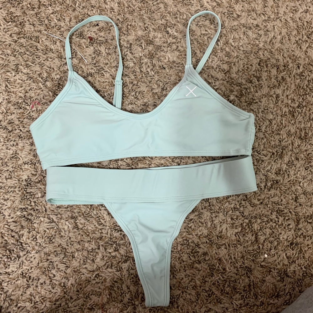 Boutine LA thong bikini